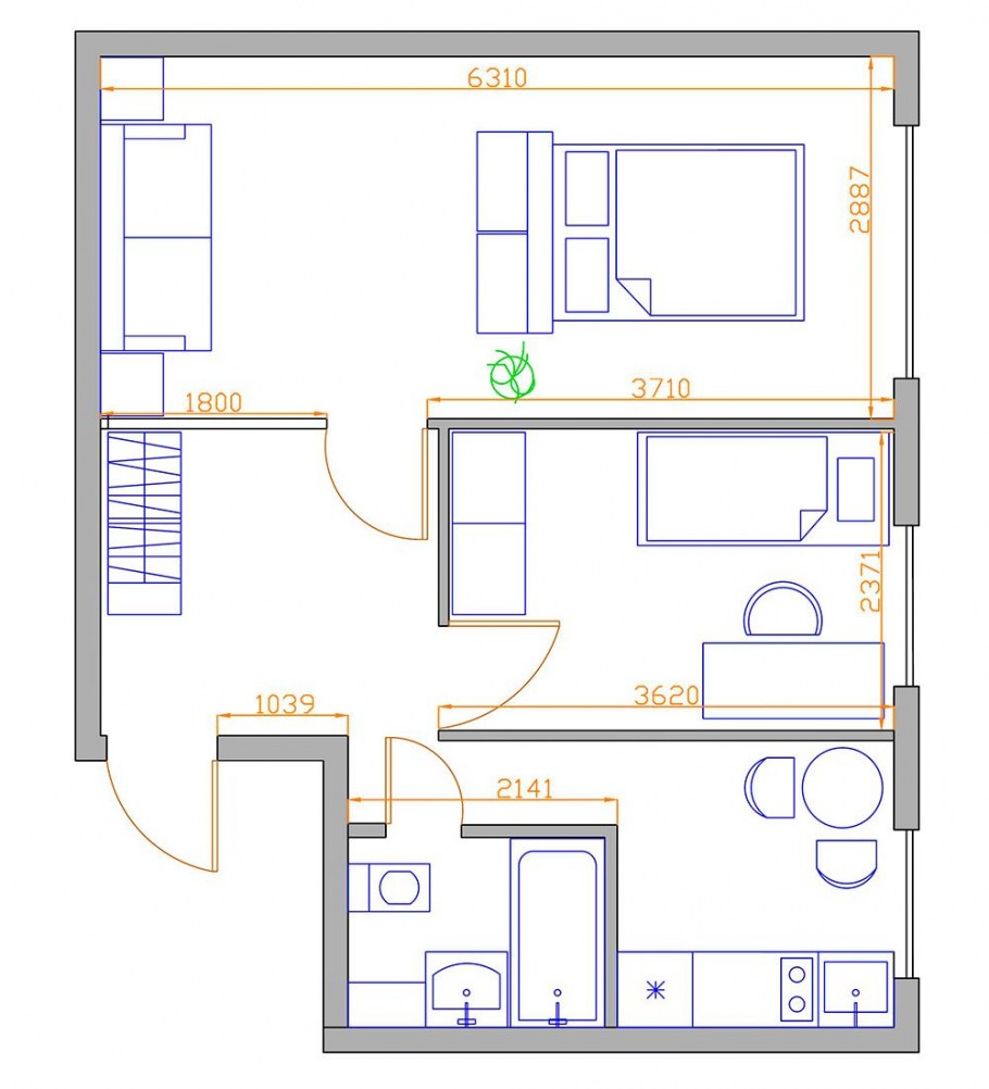 Планировка трешки