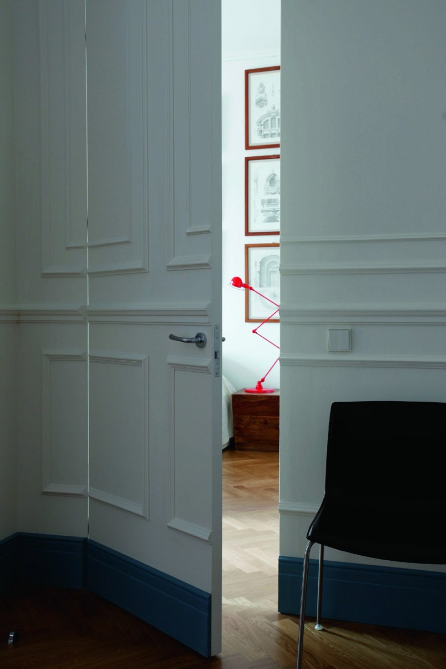 Плинтус Invisible Sofia 122