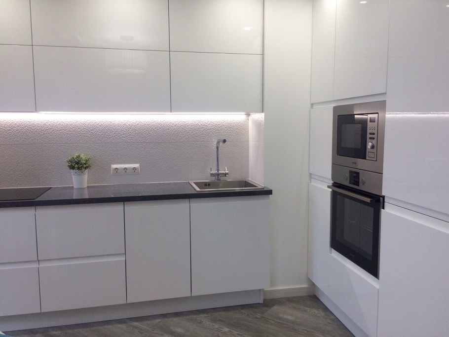 Кухонные фасады с интегрированными ручками