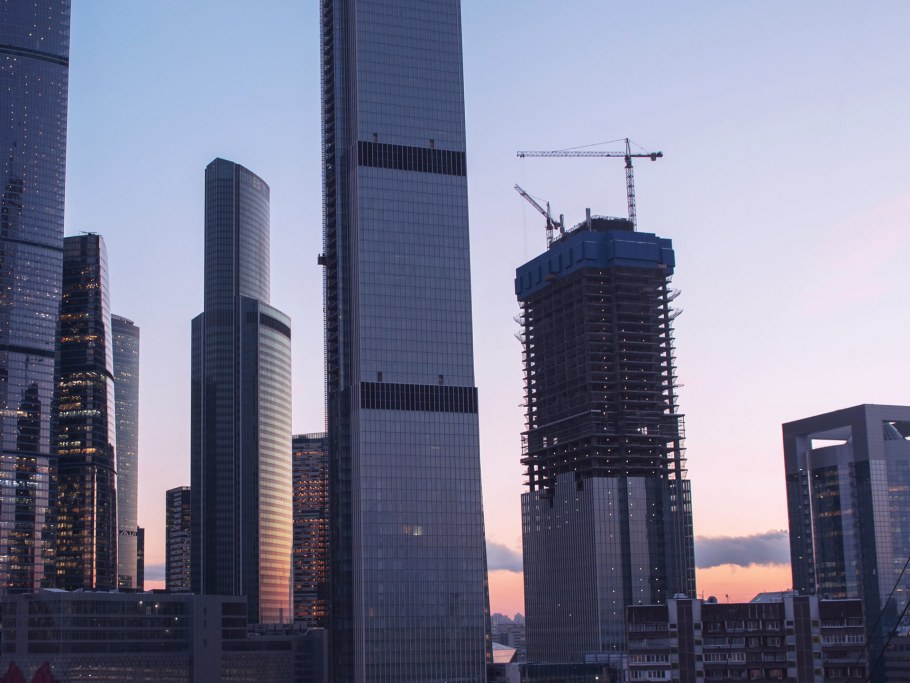 Нева Тауэрс башня 1