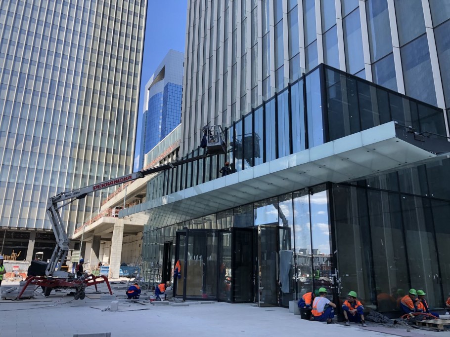 Нива Тауэрс