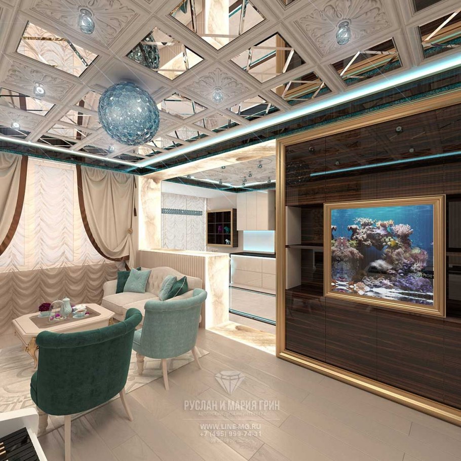 Панели с зеркальными вставками на потолке