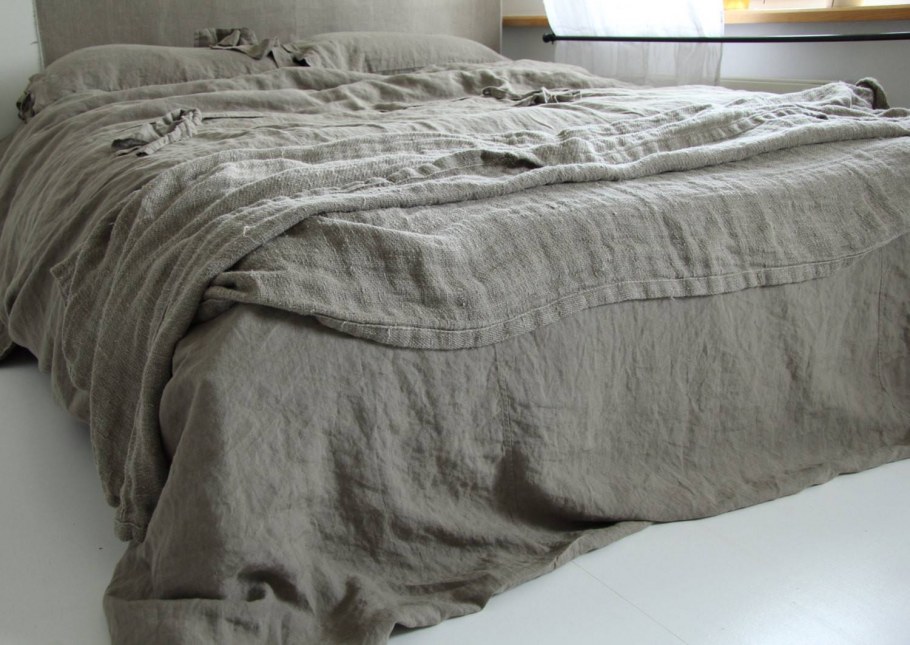 Плед на кровать в скандинавском стиле