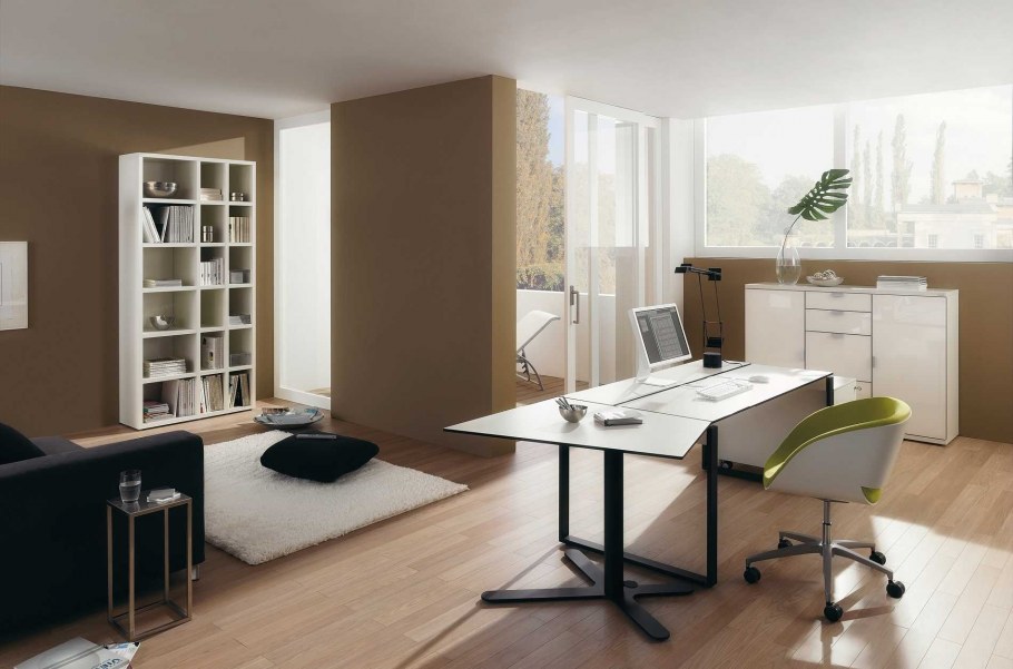 Интерьер рабочего кабинета в офисе