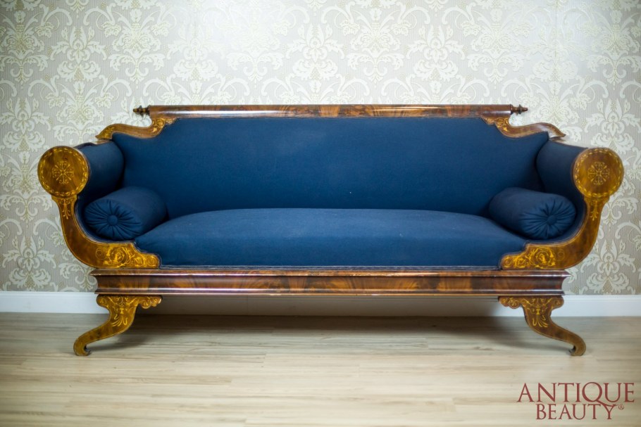 Угловые диваны в стиле бидермейер