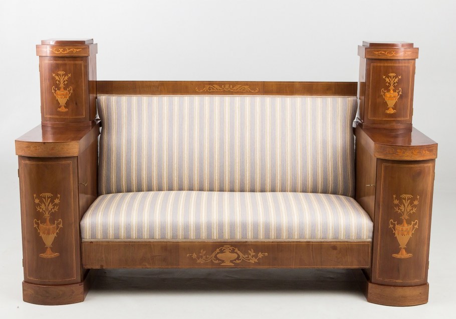 Бидермейер диван массив