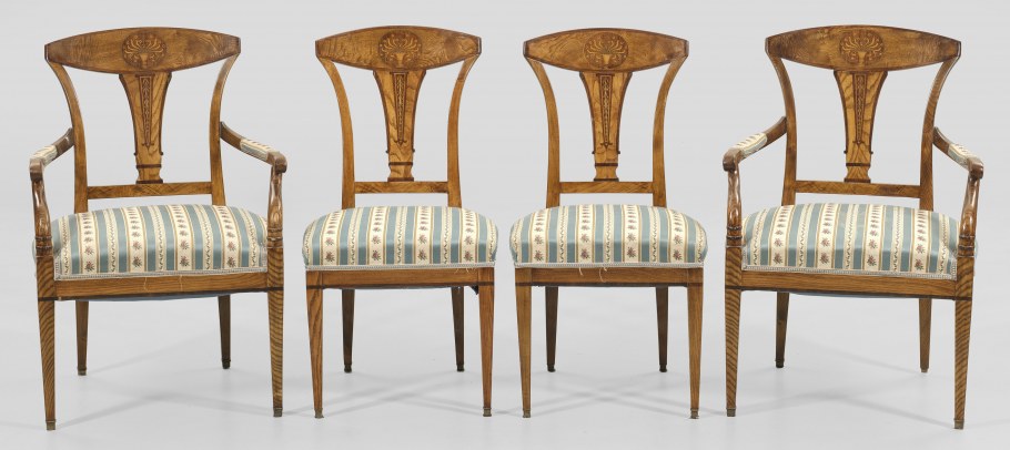 Старинный диван 19 века