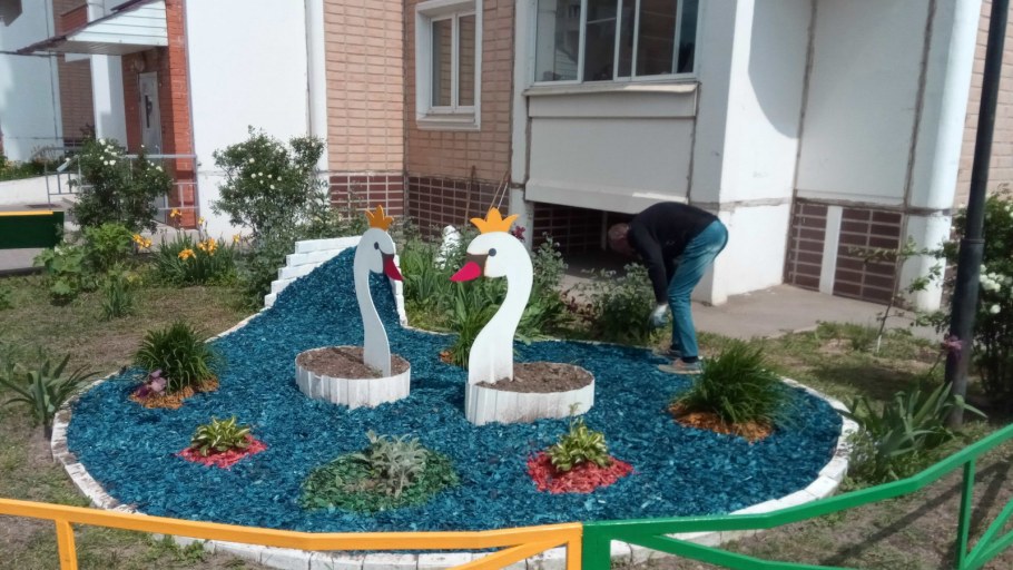 Украсить палисадник