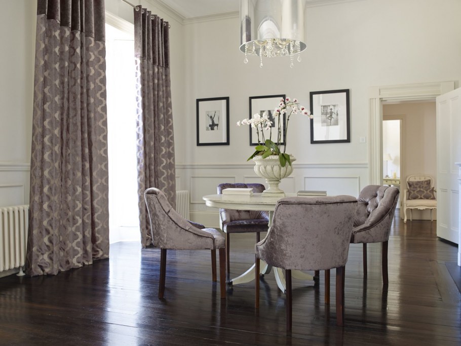 Шторы с синим кантом