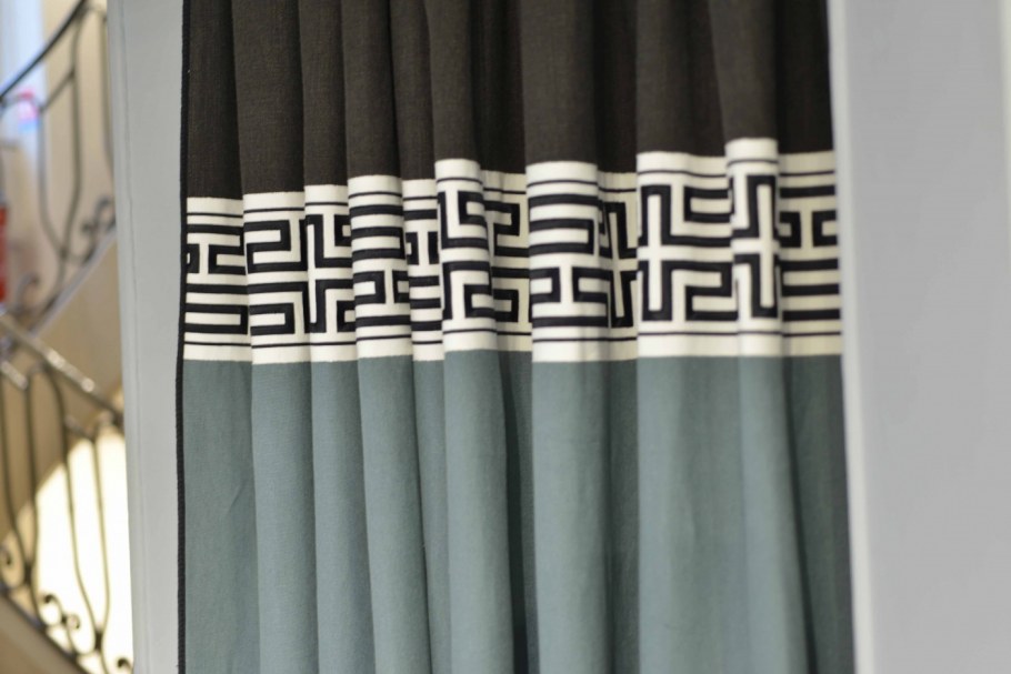 Шторы с бордюрами в гостиную