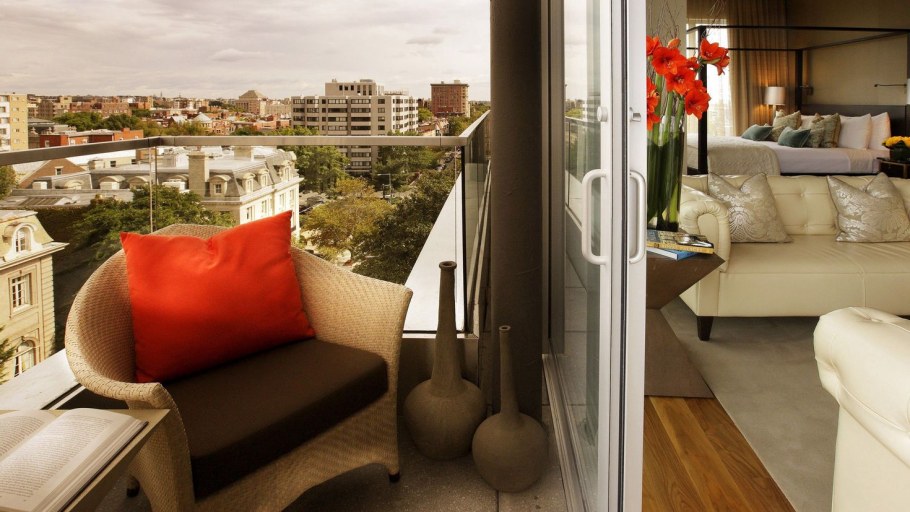 Интерьер балкона