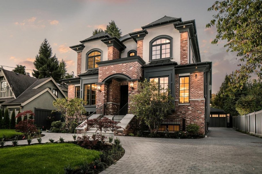 Коттедж в средиземноморском стиле