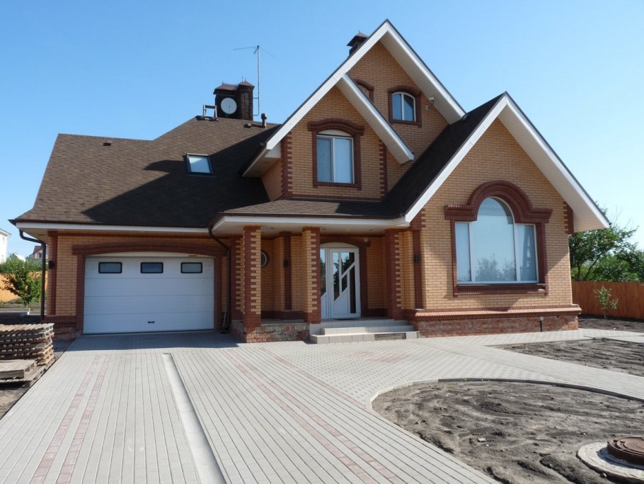 Красивые фасады домов