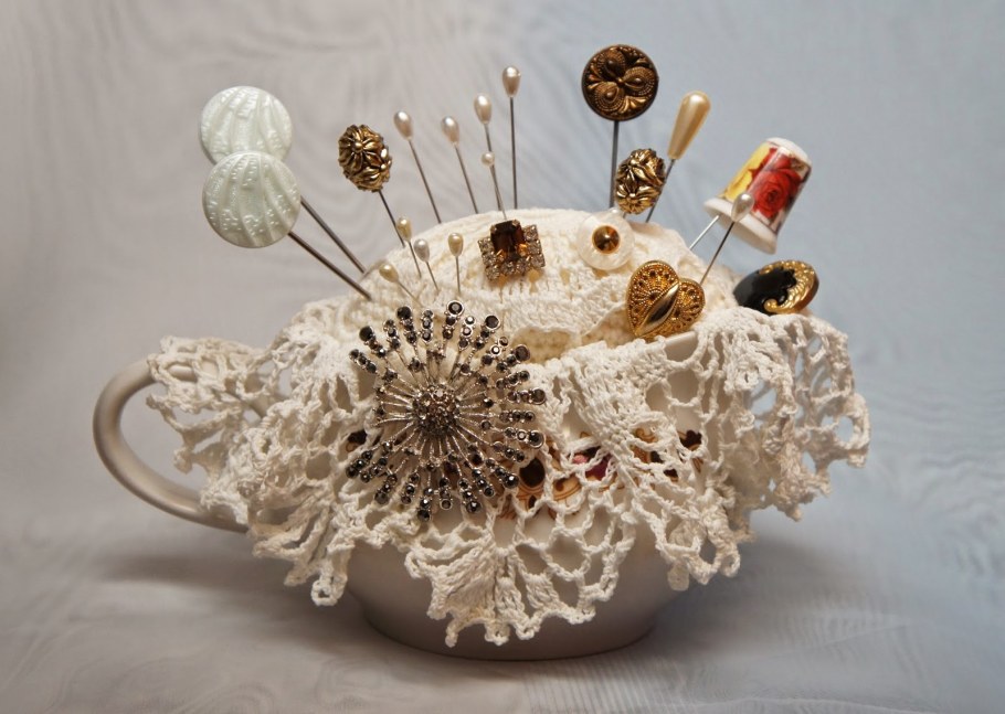 Необычные игольницы