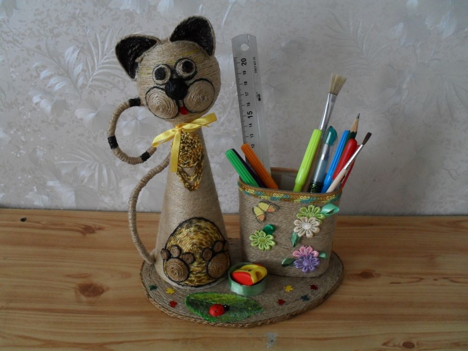 Карандашницы из шпагата