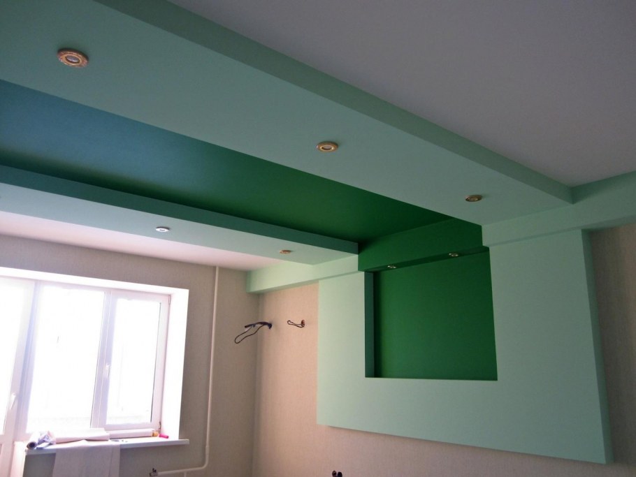 Потолочный короб