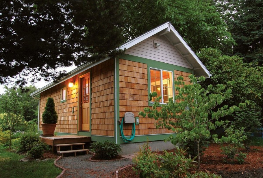 Хозблок Гарден Хаус