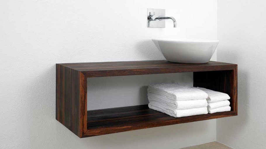 Полки в ванную под дерево