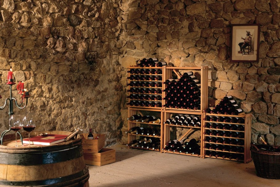 Частный винный погреб