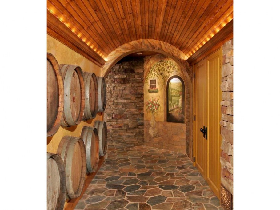 Винный погреб Мрия