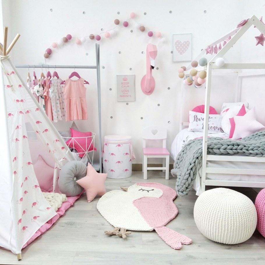 Украшения для комнаты девочки