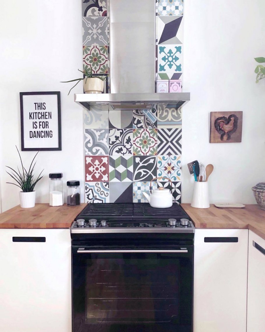 Цветная плитка для кухни на фартук