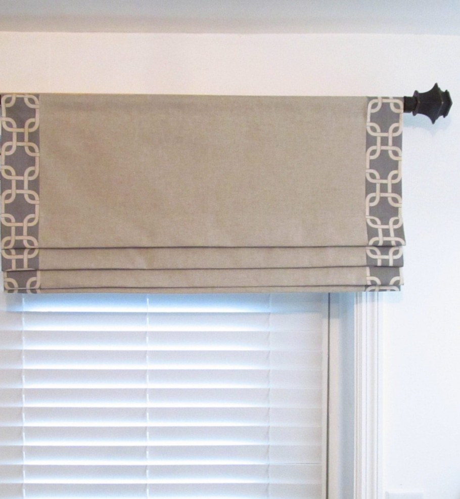 Римская штора лен с кружевом