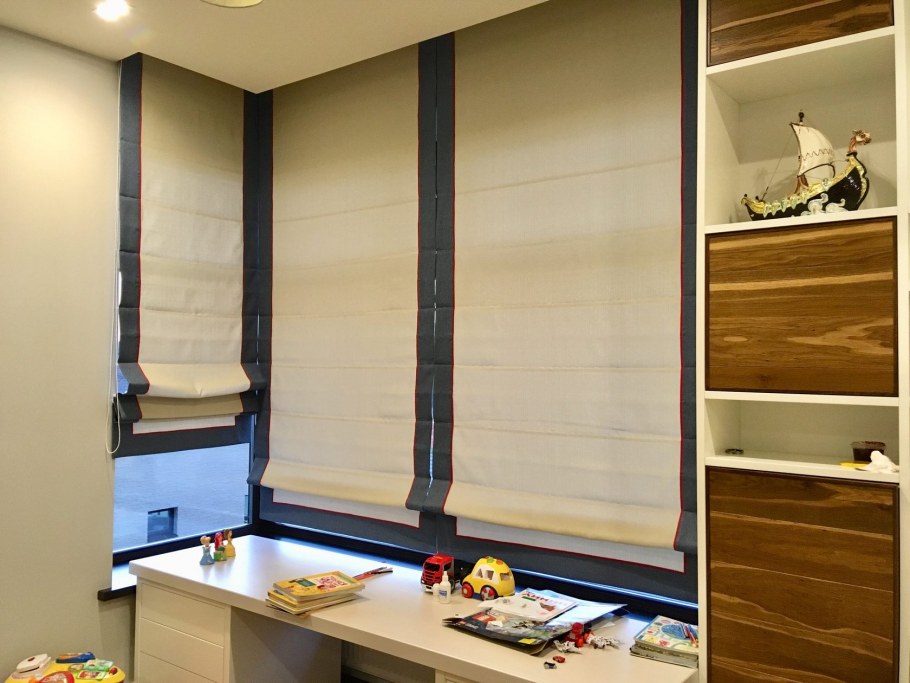 Римские шторы с жестким ламбрекеном