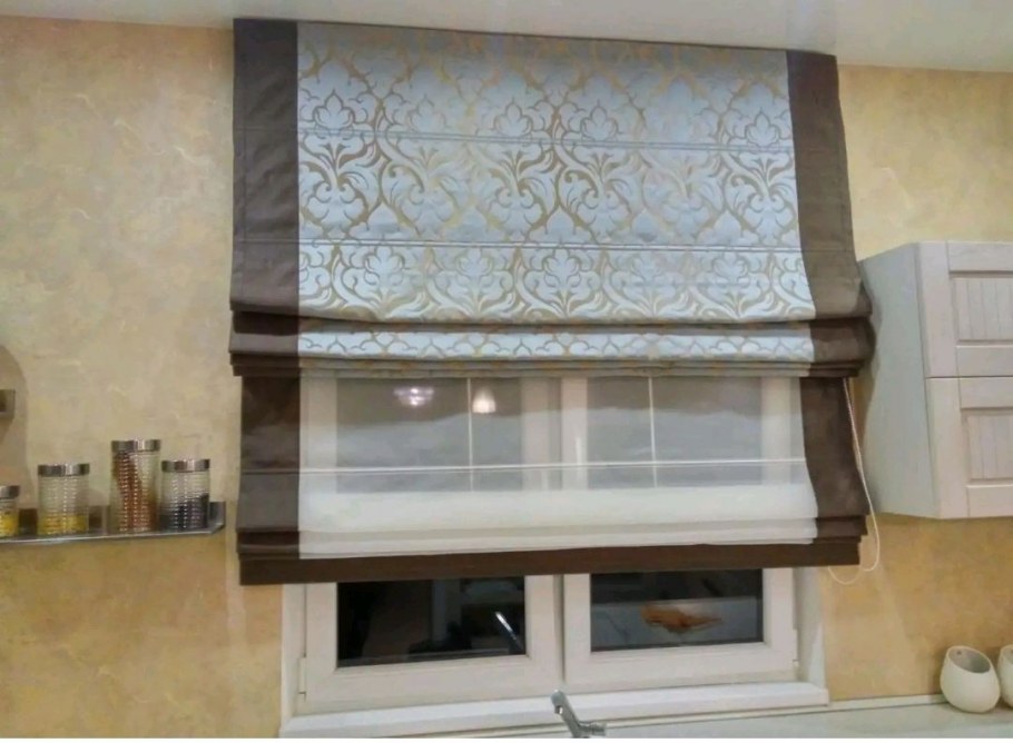 Бордовые римские шторы