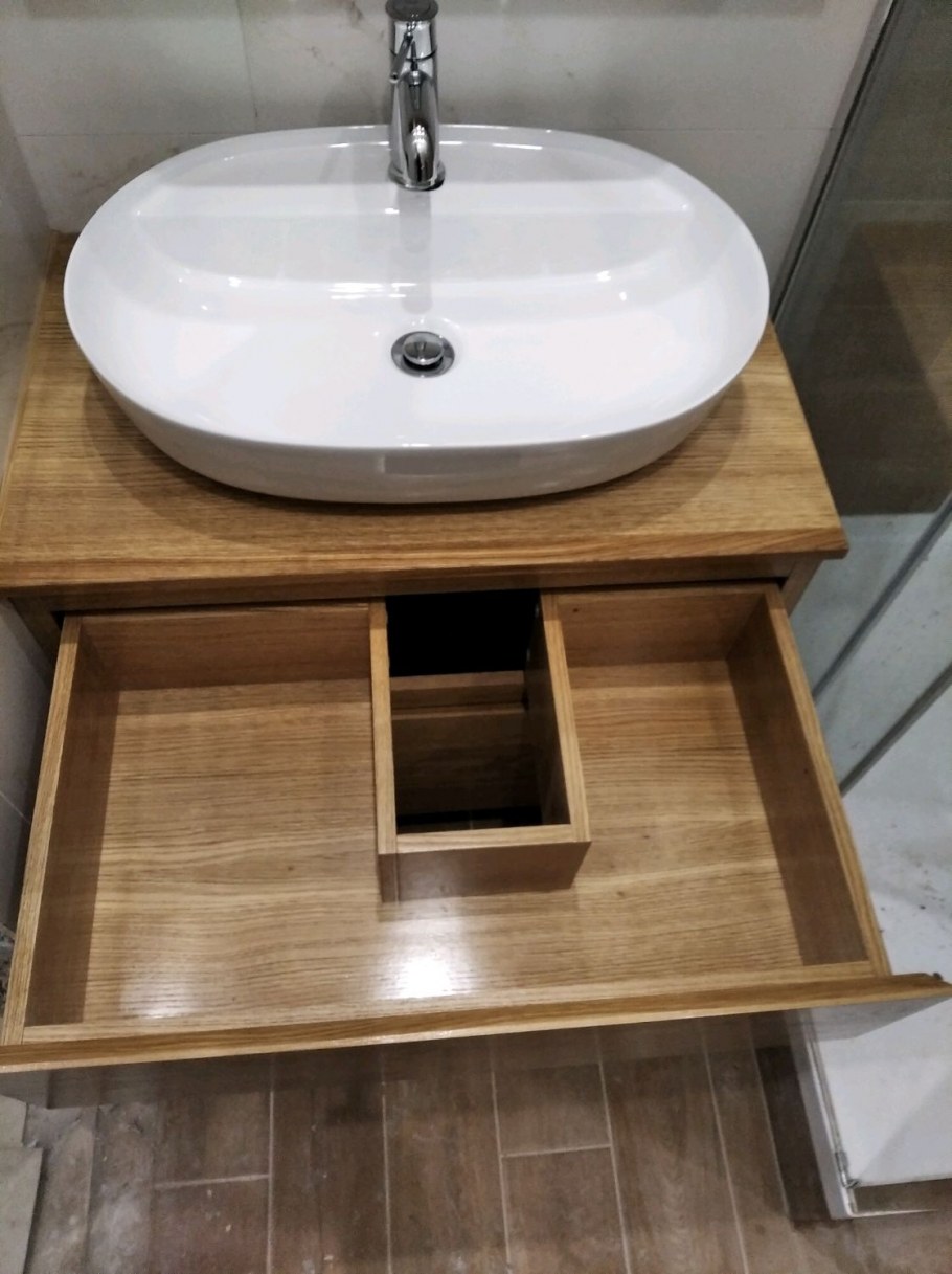 Тумба под раковину с деревянной столешницей