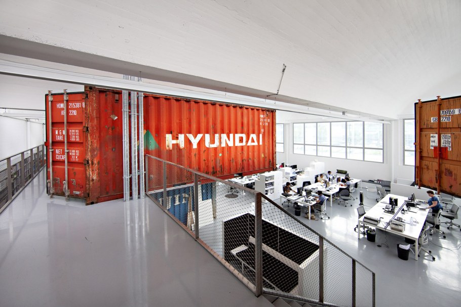 Контейнер офис интерьер