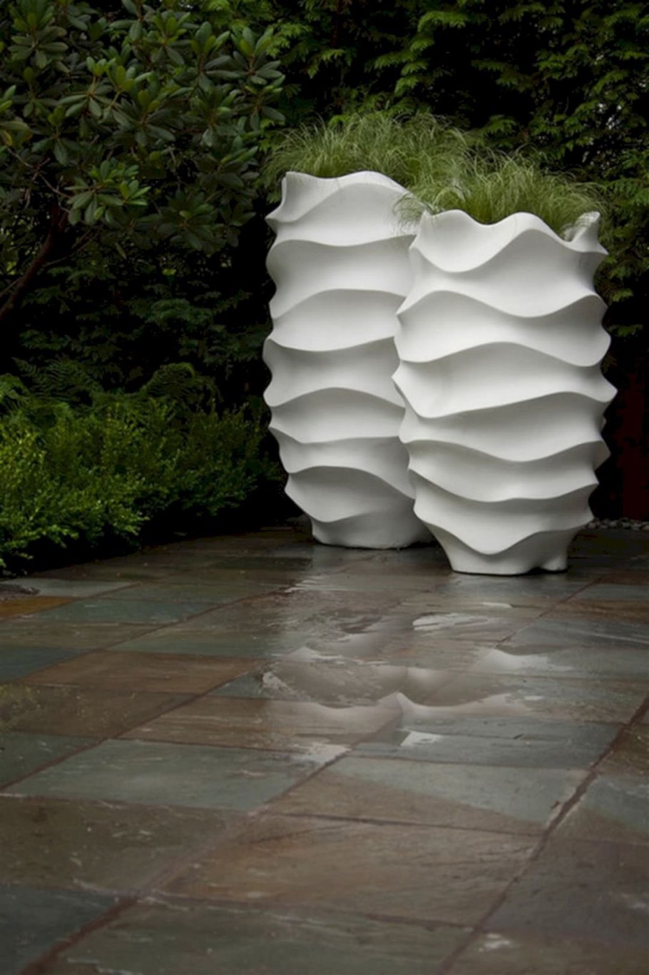 Кашпо пень из бетона