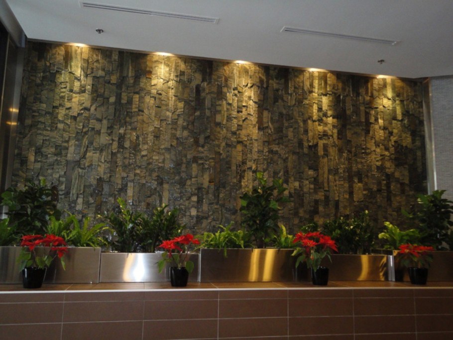 Стена водопад в квартире