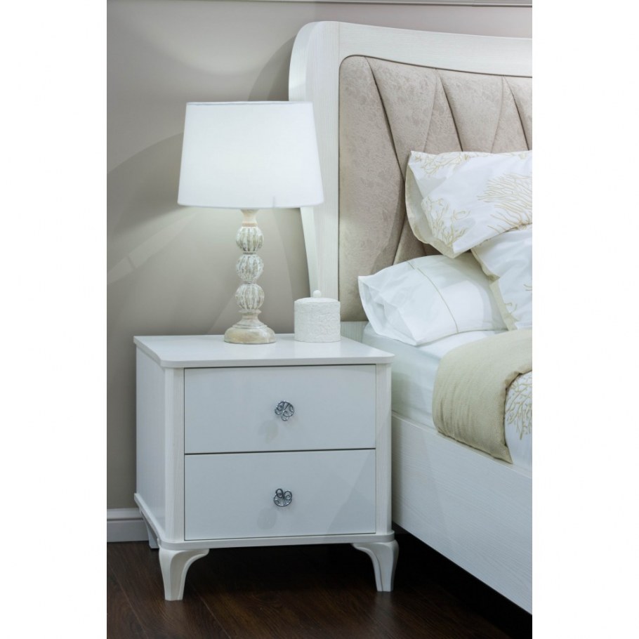 Китайский спальный гарнитур