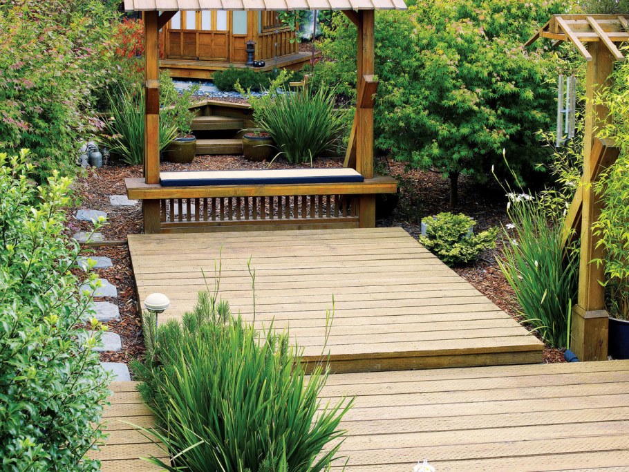 Настил деревянный для сада