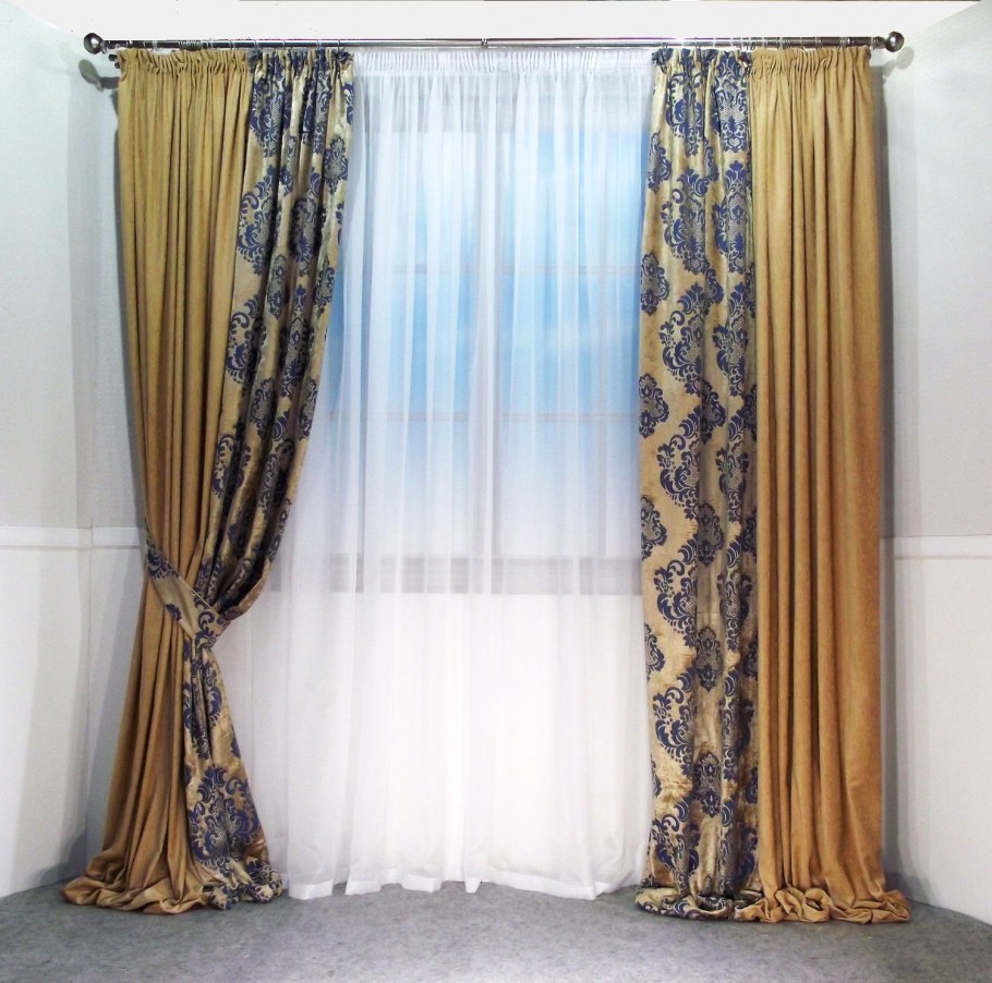 Желтые шторы