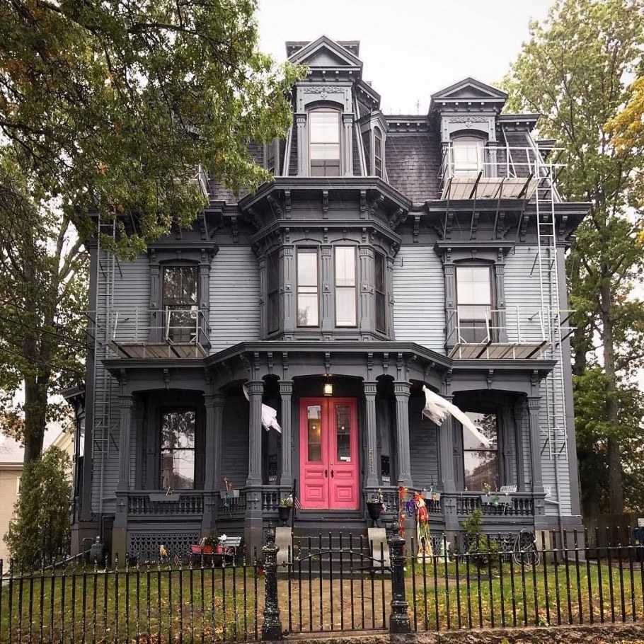 Особняк Тюдор Готика архитектура