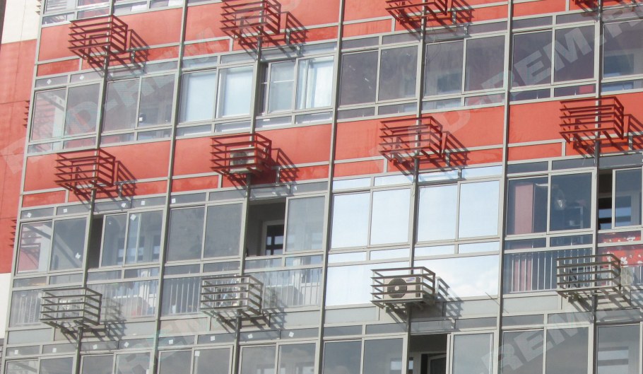 Корзины для кондиционеров на фасаде