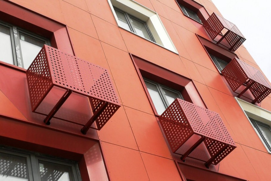 Короба для кондиционеров на фасаде