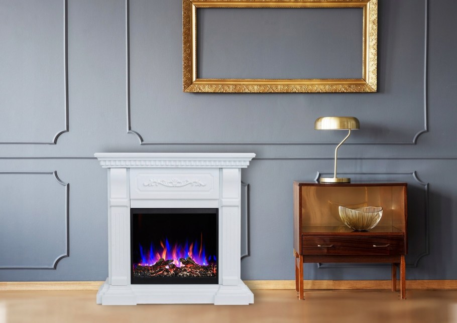 Электрокамин и телевизор в интерьере