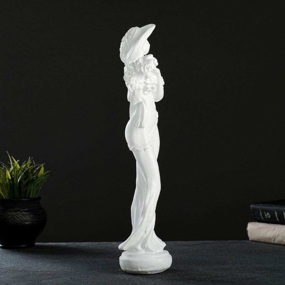 Деревянные фигуры для интерьера