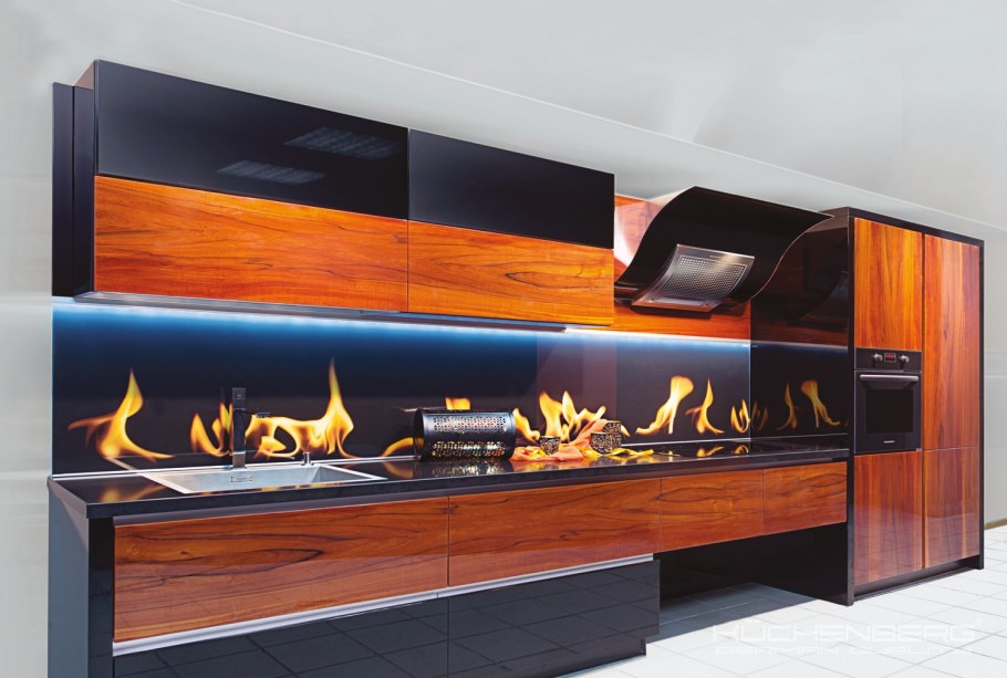 Круглые кухонные гарнитуры