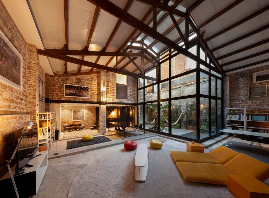 Домик в стиле лофт