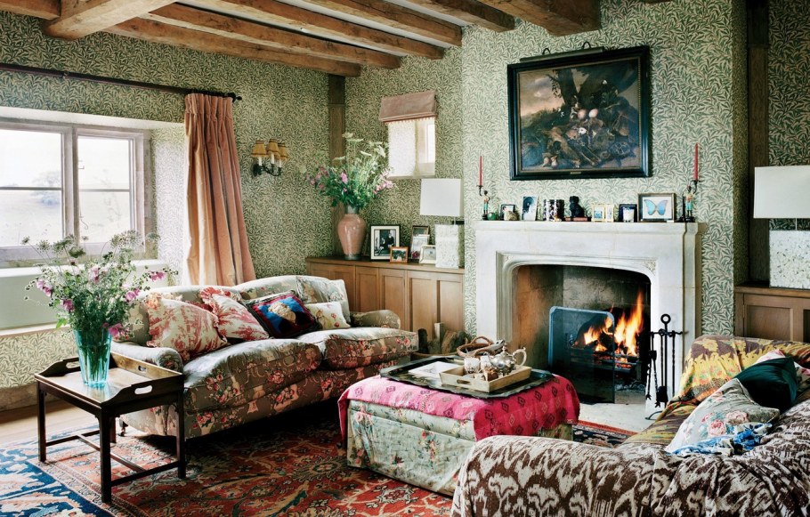 Маленькая гостиная в деревенском стиле