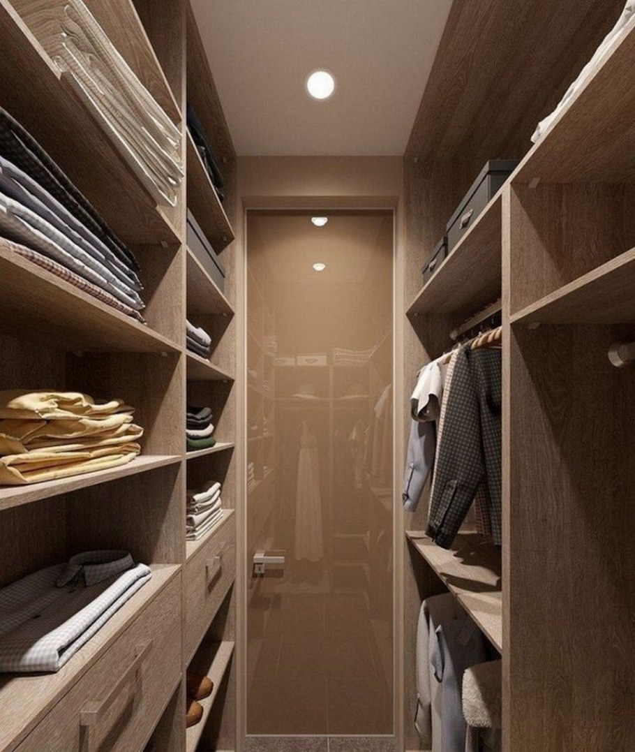 Узкая кладовка в хрущевке