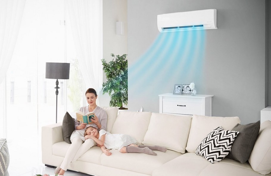 Кондиционер в интерьере спальни