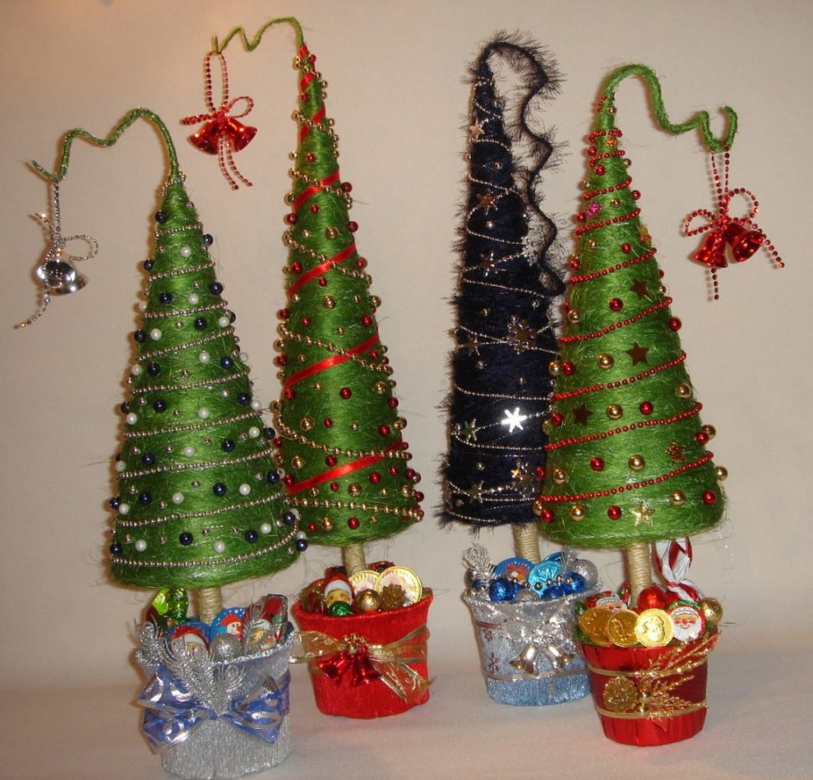 Новогодние часы поделка