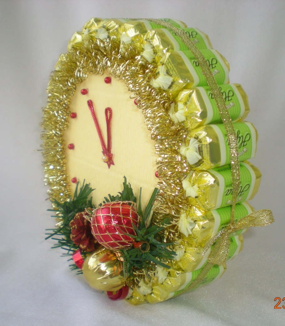 Елка из ватных дисков