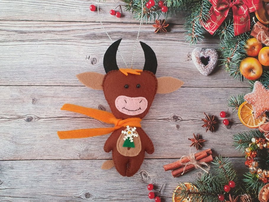 Новогодняя композиция в чашке