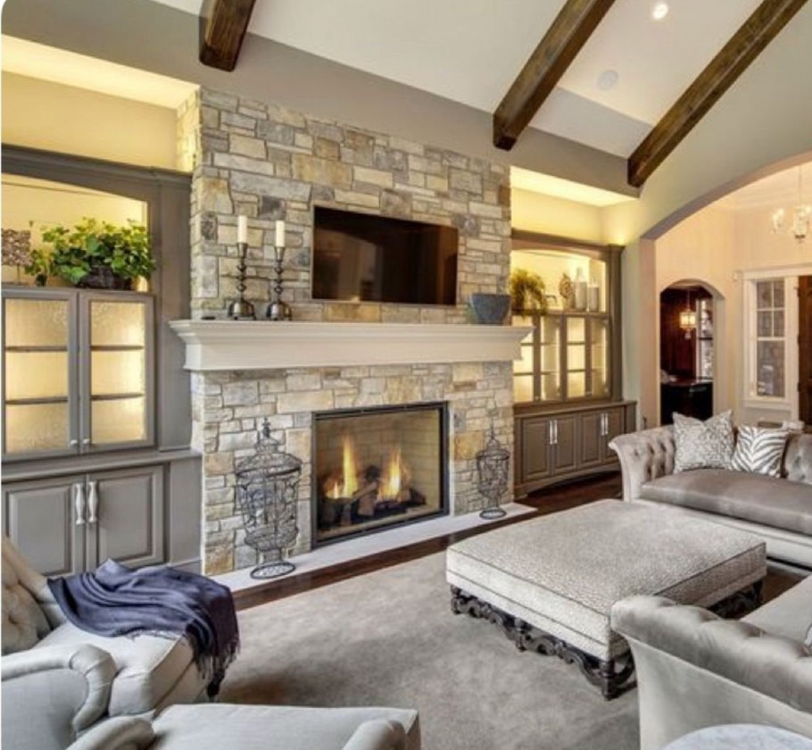 Гостиная с угловым камином